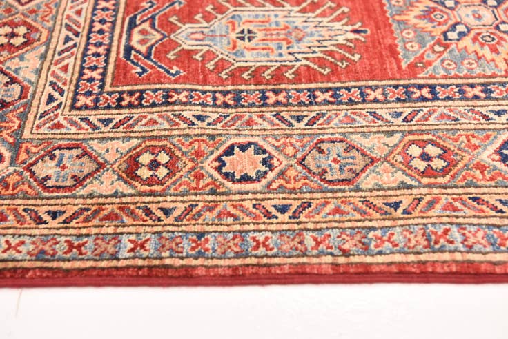 Detail image of 4' 11 x 6' 7 Hand Knotted Kazak Oriental Rug