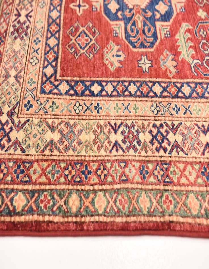 Detail image of 4' 11 x 6' 7 Hand Knotted Kazak Oriental Rug