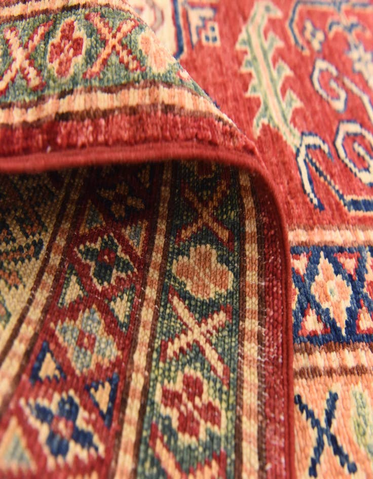 Detail image of 4' 11 x 6' 7 Hand Knotted Kazak Oriental Rug