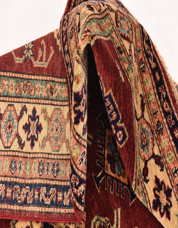 Detail image of 4' 10 x 6' 4 Hand Knotted Kazak Oriental Rug