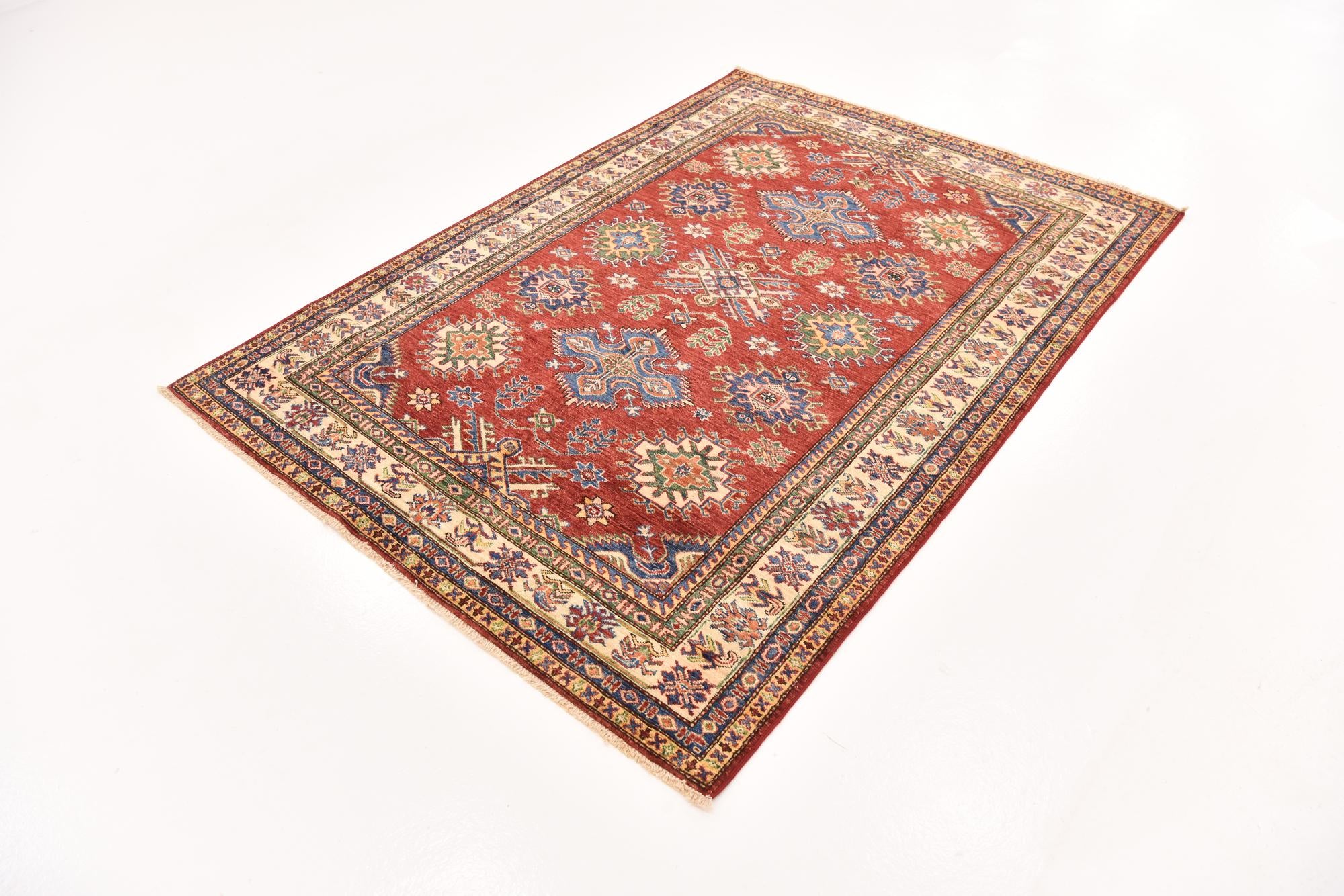 4' 10 x 6' 8 Hand Knotted Kazak Oriental Rug