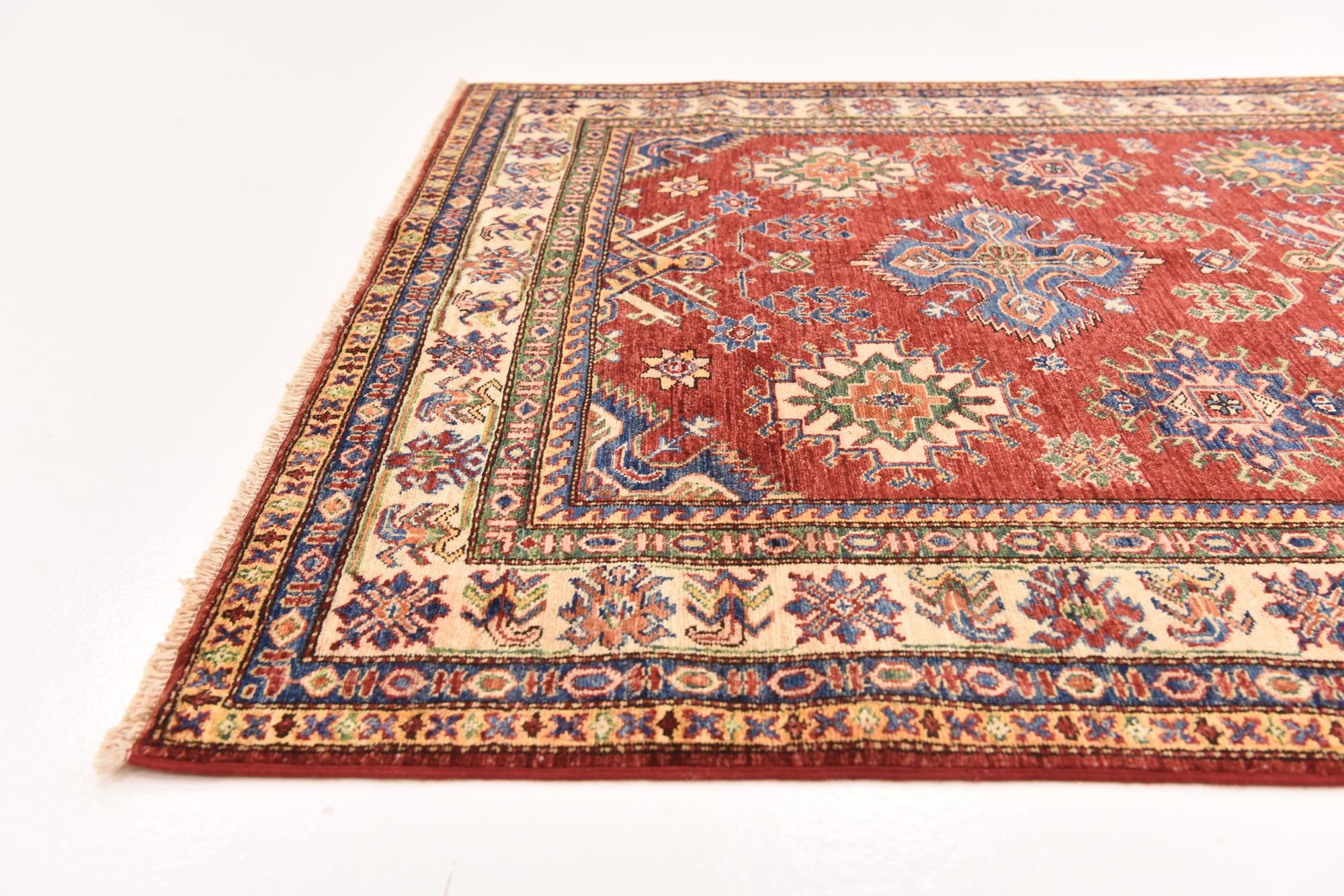 4' 10 x 6' 8 Hand Knotted Kazak Oriental Rug