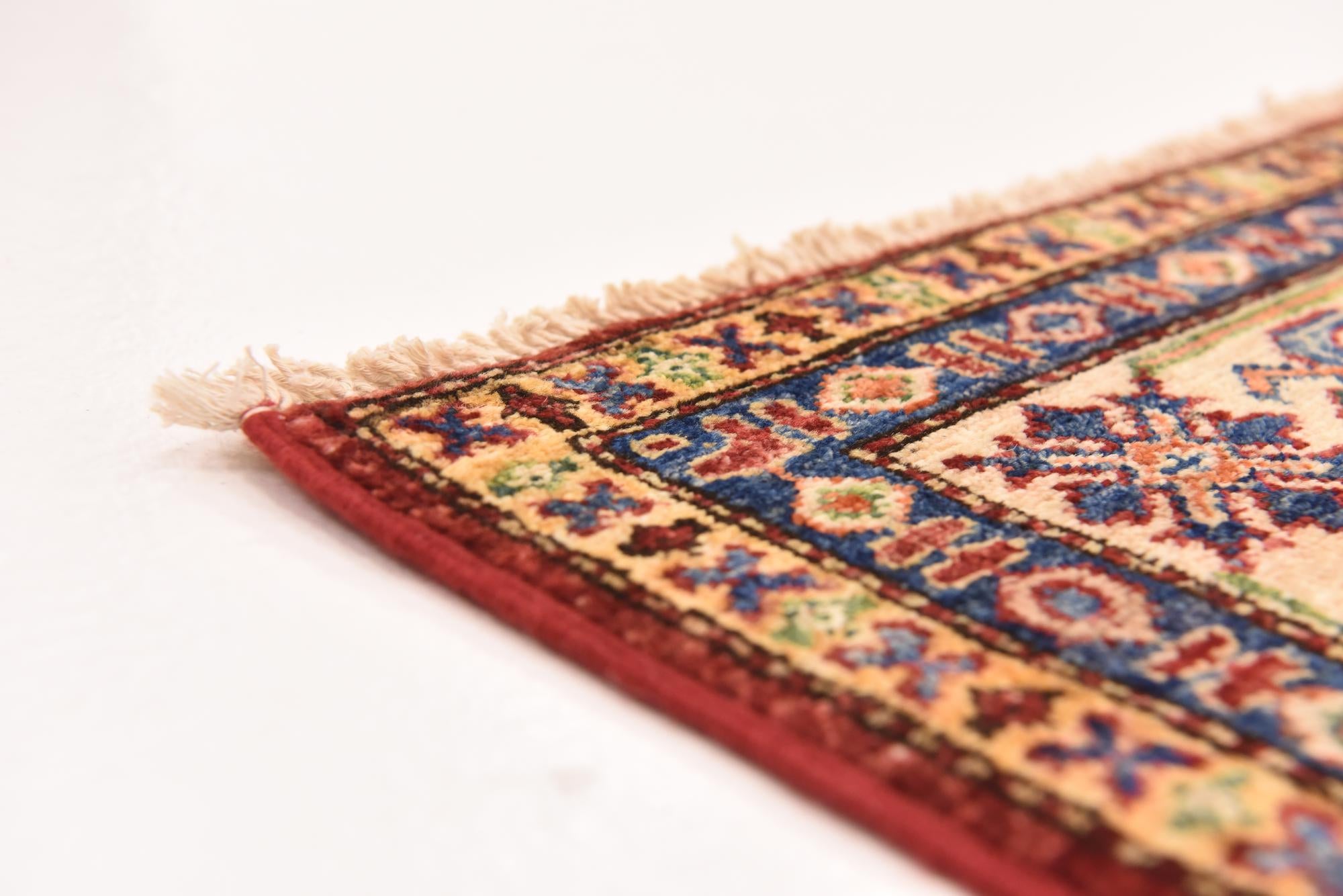 4' 10 x 6' 8 Hand Knotted Kazak Oriental Rug
