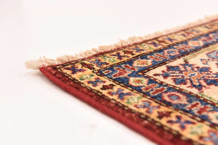 4' 10 x 6' 8 Hand Knotted Kazak Oriental Rug