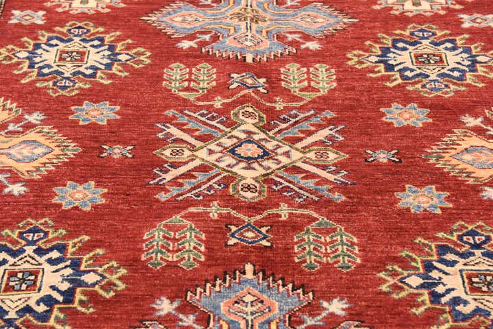 5' x 6' 6 Hand Knotted Kazak Oriental Rug