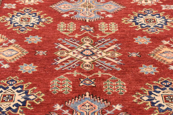 Detail image of 5' x 6' 6 Hand Knotted Kazak Oriental Rug