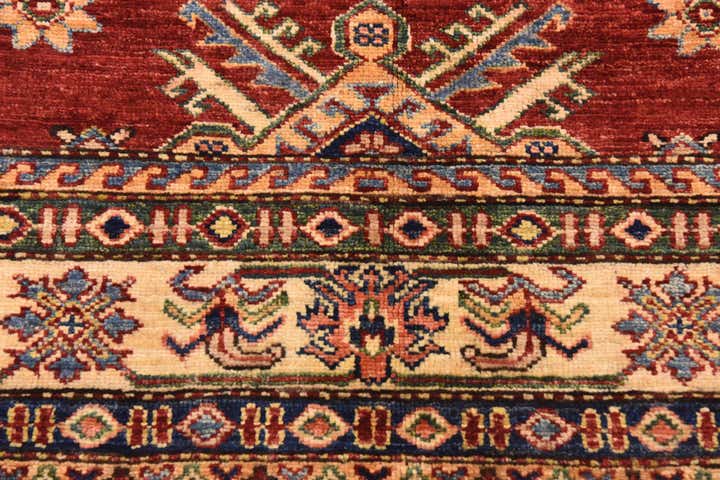 5' x 6' 6 Hand Knotted Kazak Oriental Rug
