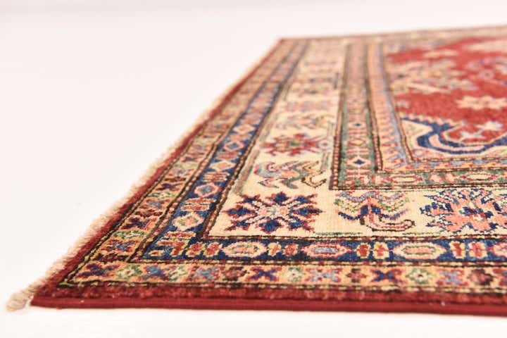 5' x 6' 6 Hand Knotted Kazak Oriental Rug