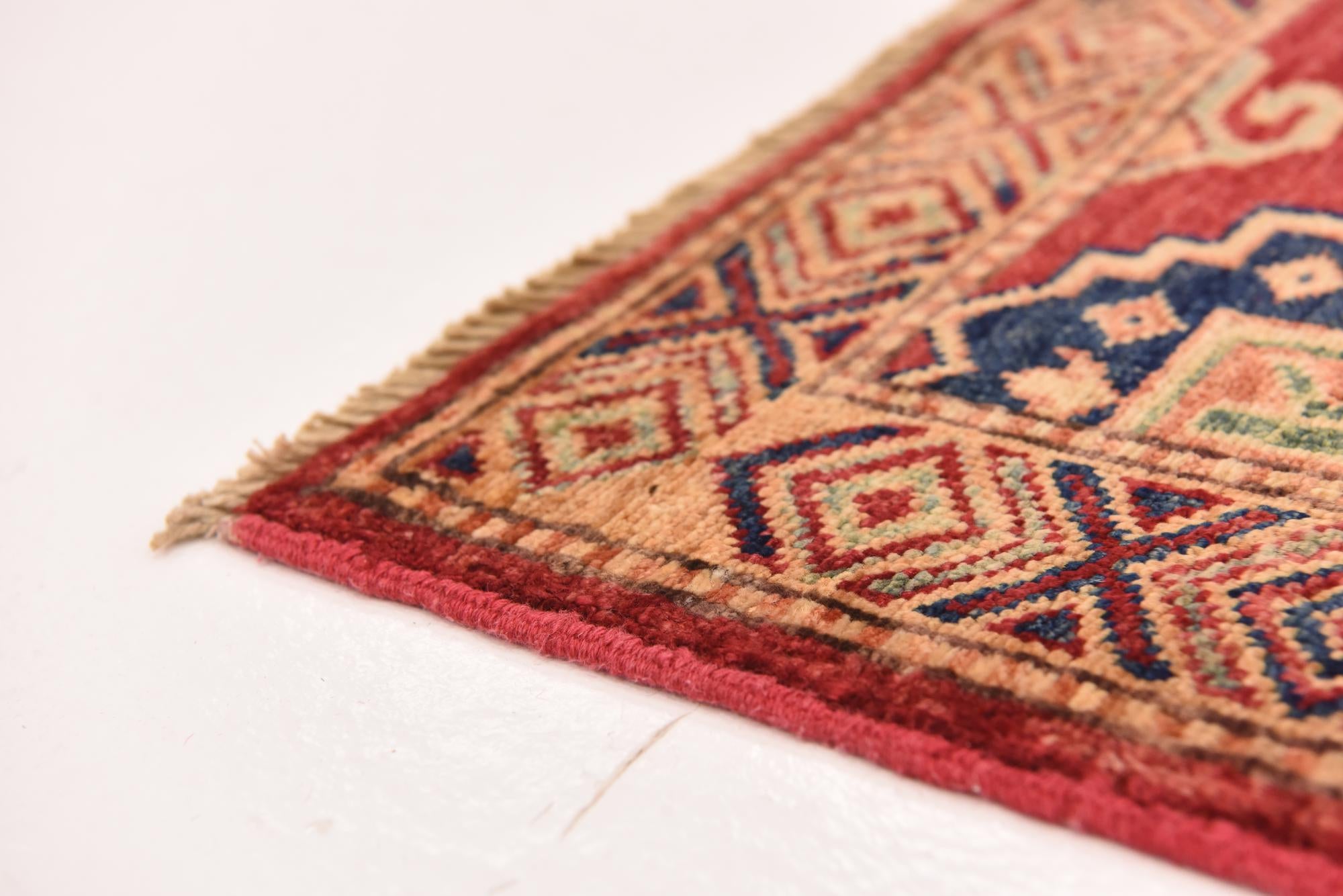 4' 10 x 6' 8 Hand Knotted Kazak Oriental Rug