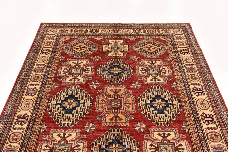 Detail image of 4' 11 x 6' 6 Hand Knotted Kazak Oriental Rug