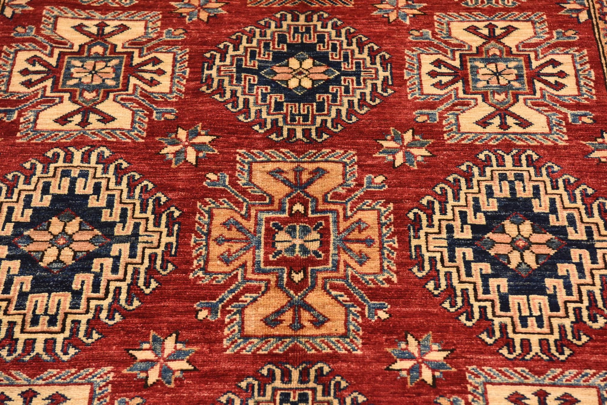 4' 11 x 6' 6 Hand Knotted Kazak Oriental Rug