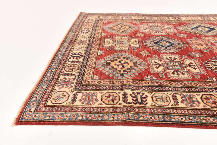 4' 11 x 6' 6 Hand Knotted Kazak Oriental Rug