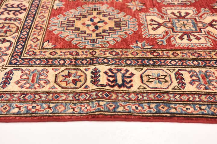 4' 11 x 6' 6 Hand Knotted Kazak Oriental Rug