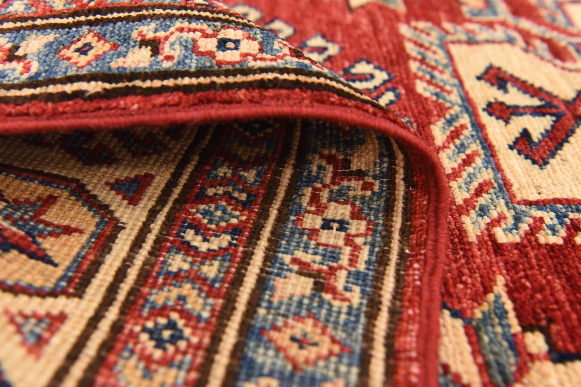 4' 11 x 6' 6 Hand Knotted Kazak Oriental Rug