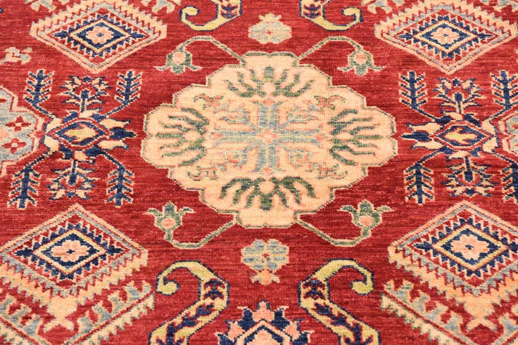 Detail image of 5' 7 x 7' 9 Hand Knotted Kazak Oriental Rug