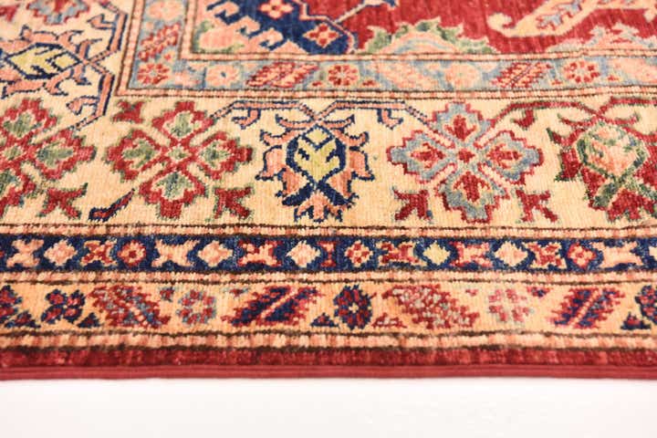 5' 7 x 7' 9 Hand Knotted Kazak Oriental Rug