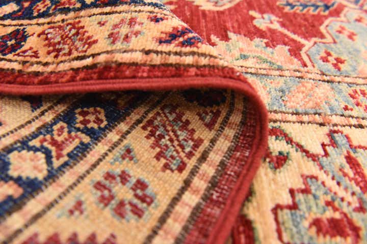 5' 7 x 7' 9 Hand Knotted Kazak Oriental Rug