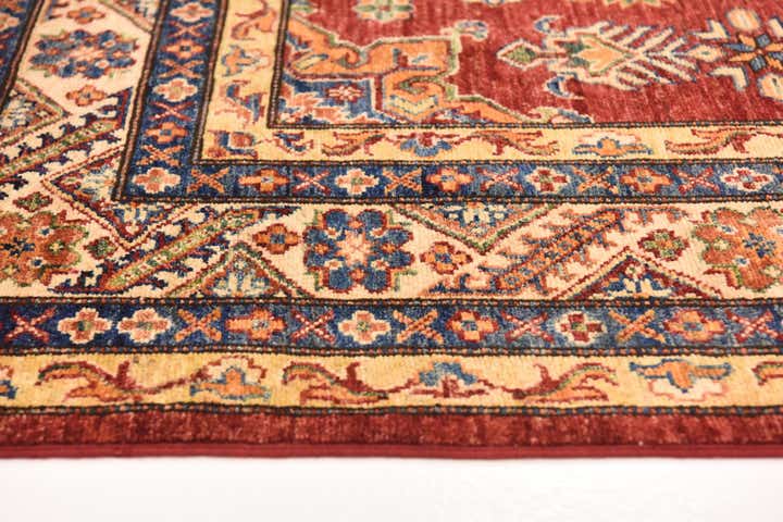 5' 8 x 7' 7 Hand Knotted Kazak Oriental Rug