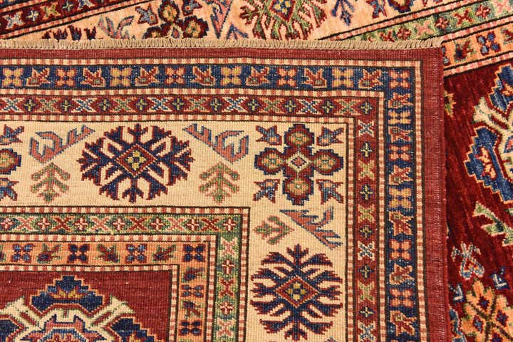 5' 8 x 7' 10 Hand Knotted Kazak Oriental Rug