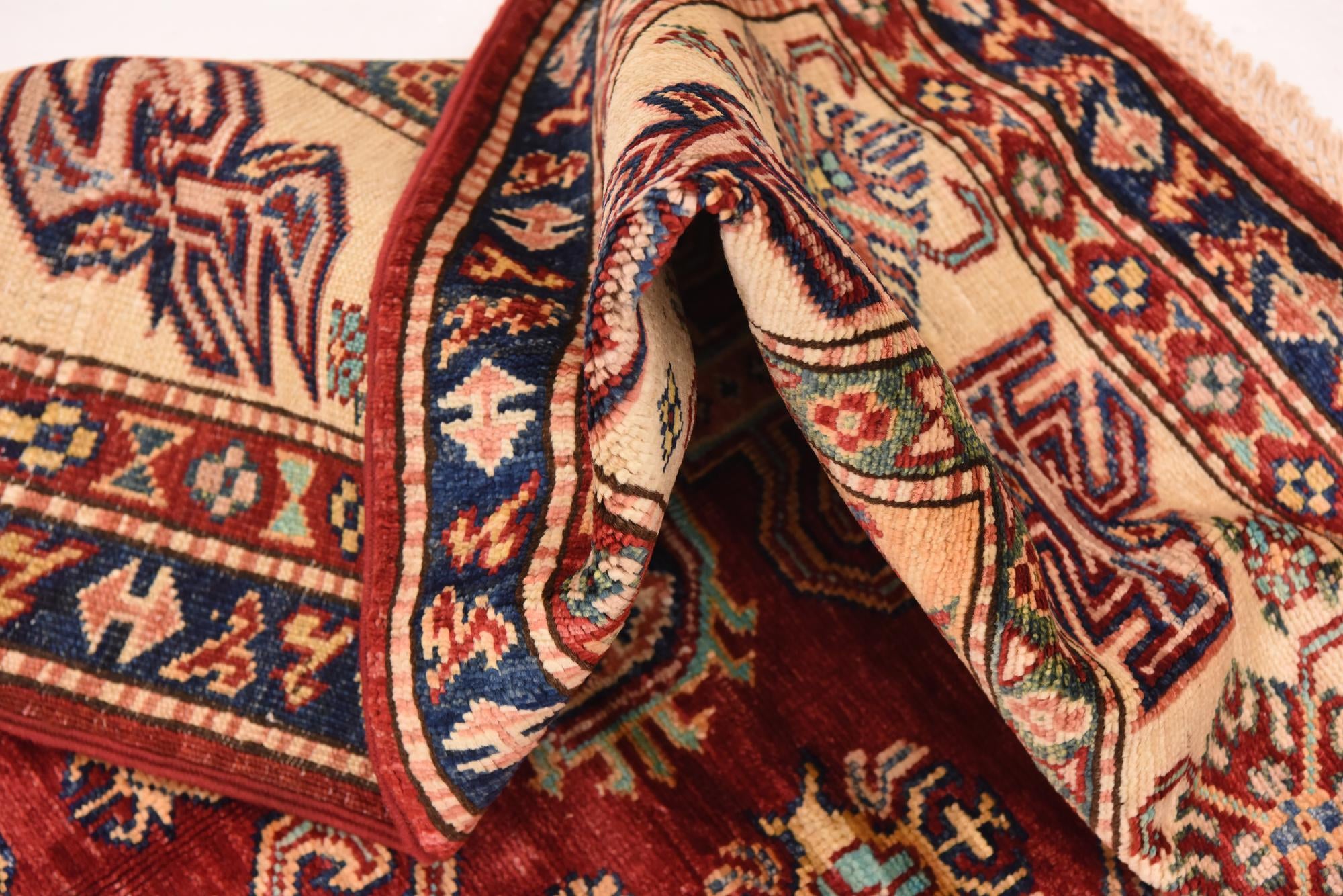 5' 7 x 8' 2 Hand Knotted Kazak Oriental Rug