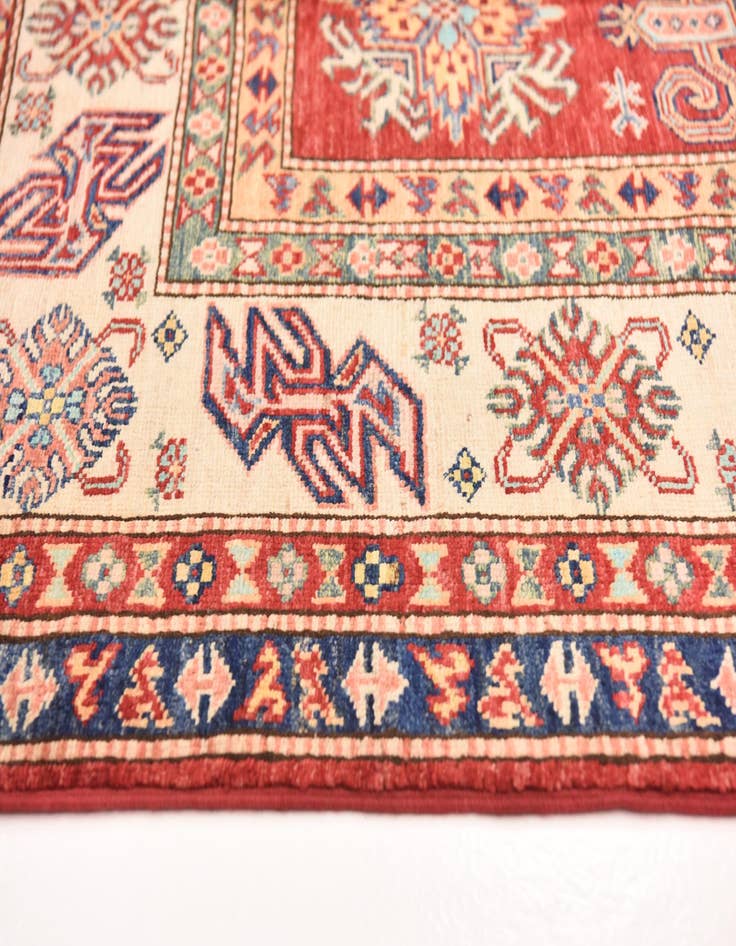 Detail image of 5' 7 x 8' 2  Hand Knotted Kazak Oriental Rug