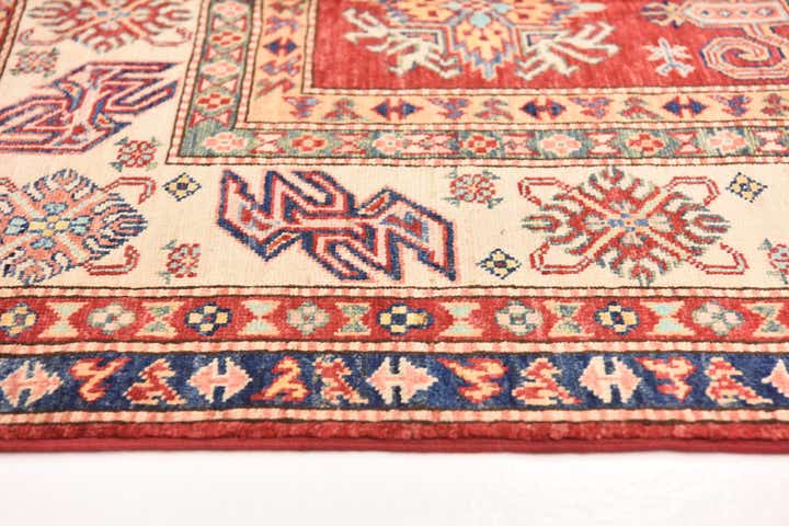 5' 7 x 8' 2 Hand Knotted Kazak Oriental Rug