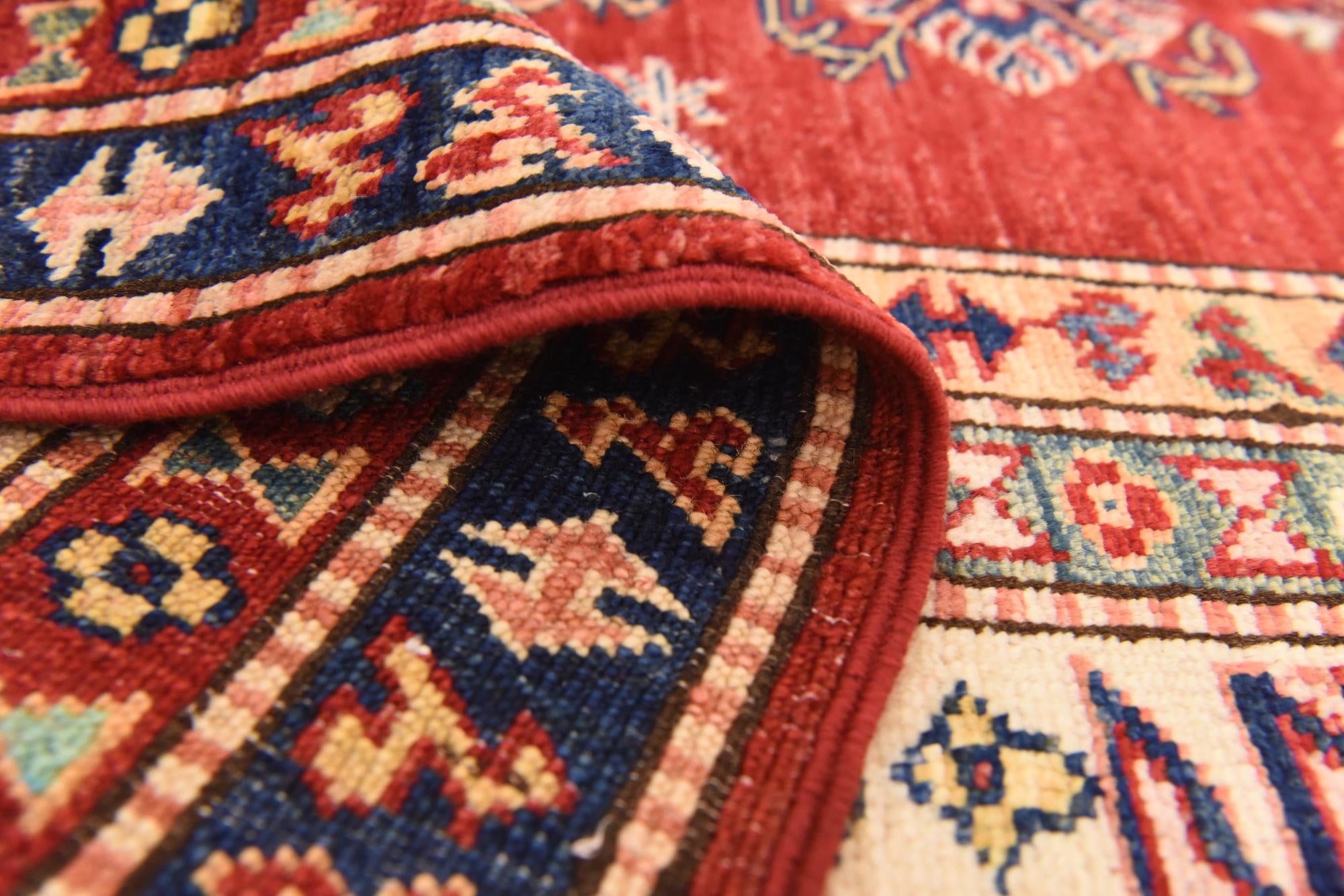 5' 7 x 8' 2 Hand Knotted Kazak Oriental Rug