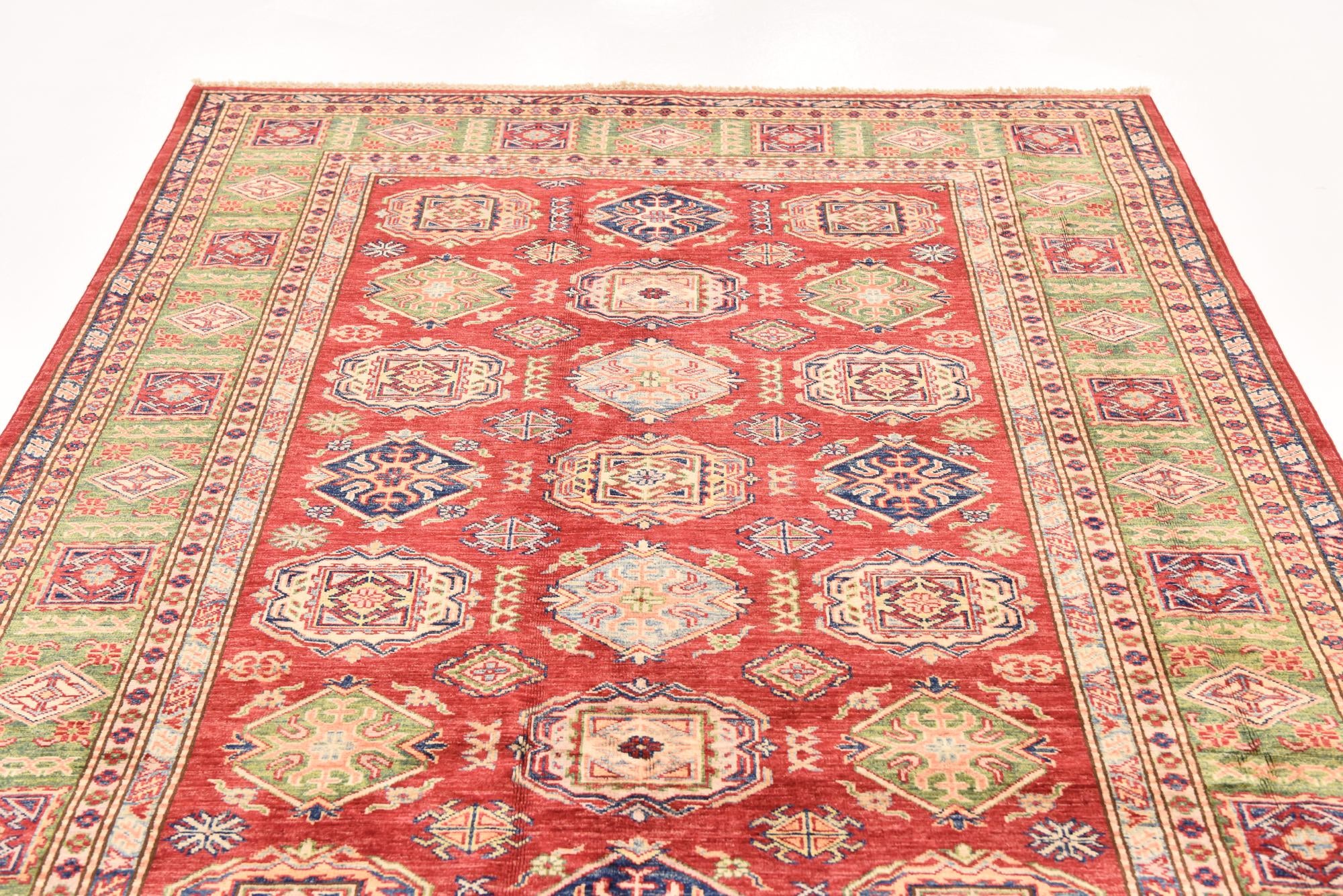 5' 6 x 8' Hand Knotted Kazak Oriental Rug