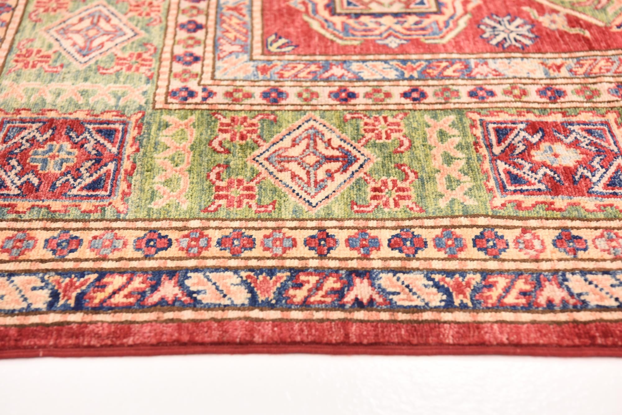 5' 6 x 8' Hand Knotted Kazak Oriental Rug