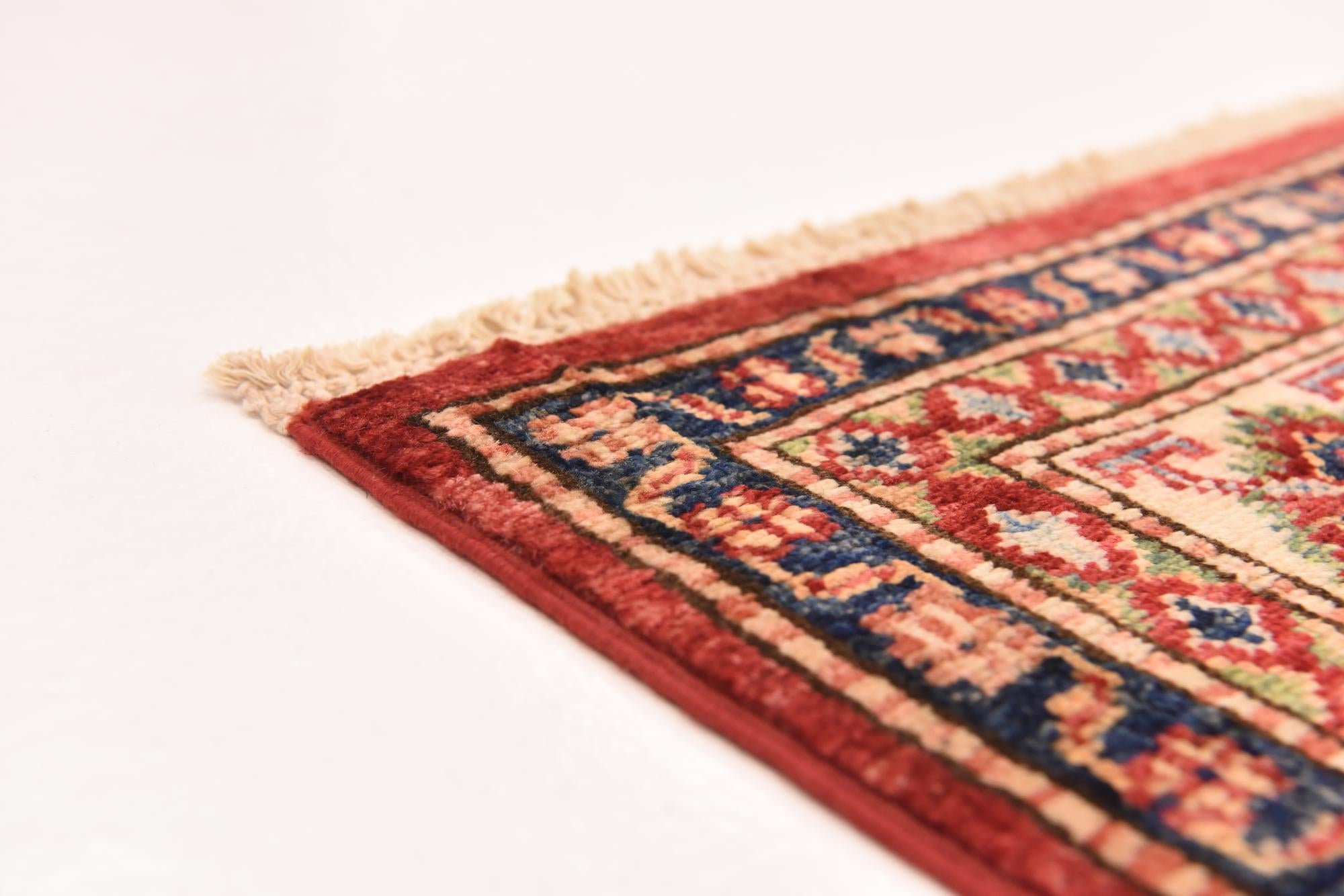 5' 6 x 7' 10 Hand Knotted Kazak Oriental Rug