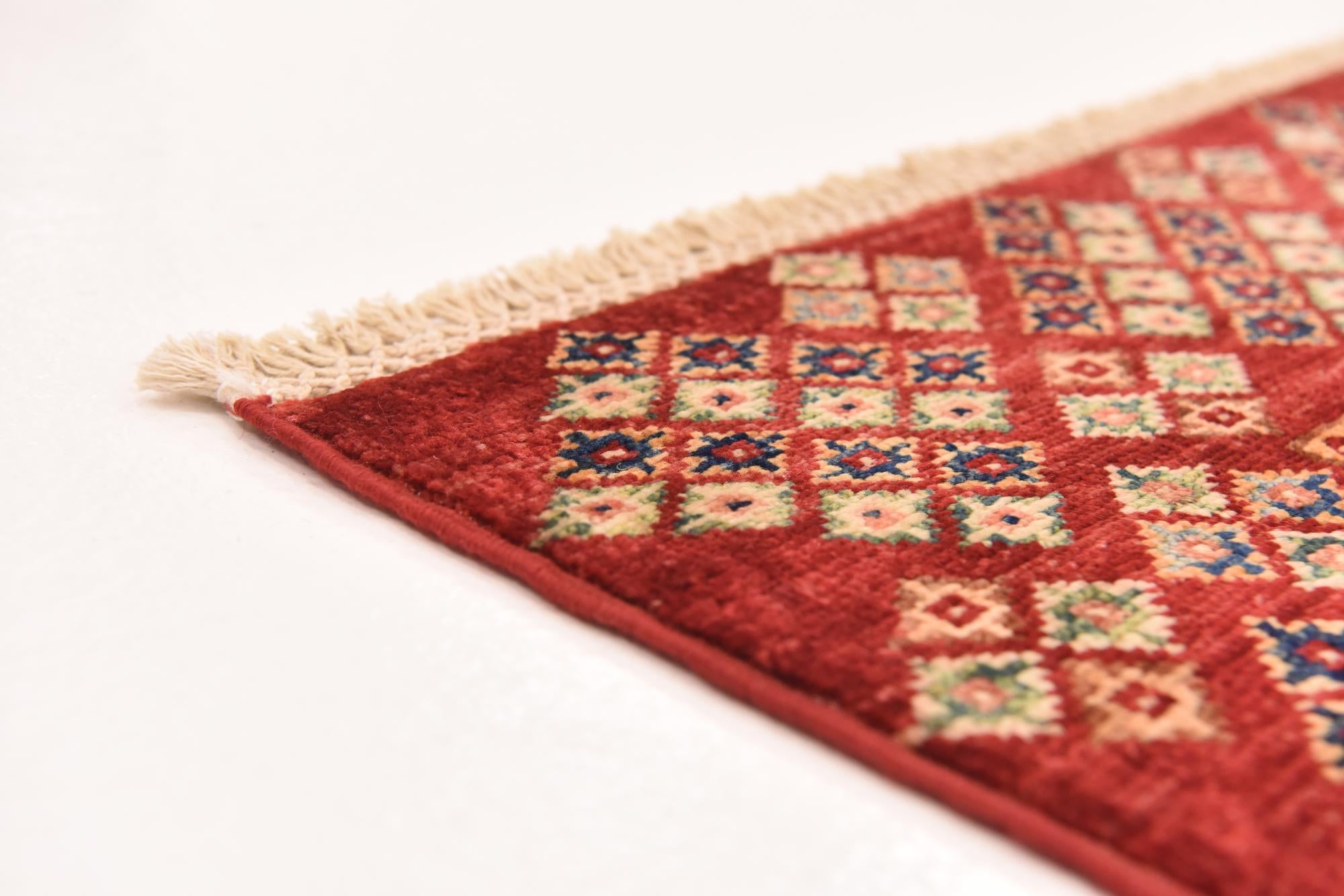 5' 8 x 7' 11 Hand Knotted Kazak Oriental Rug
