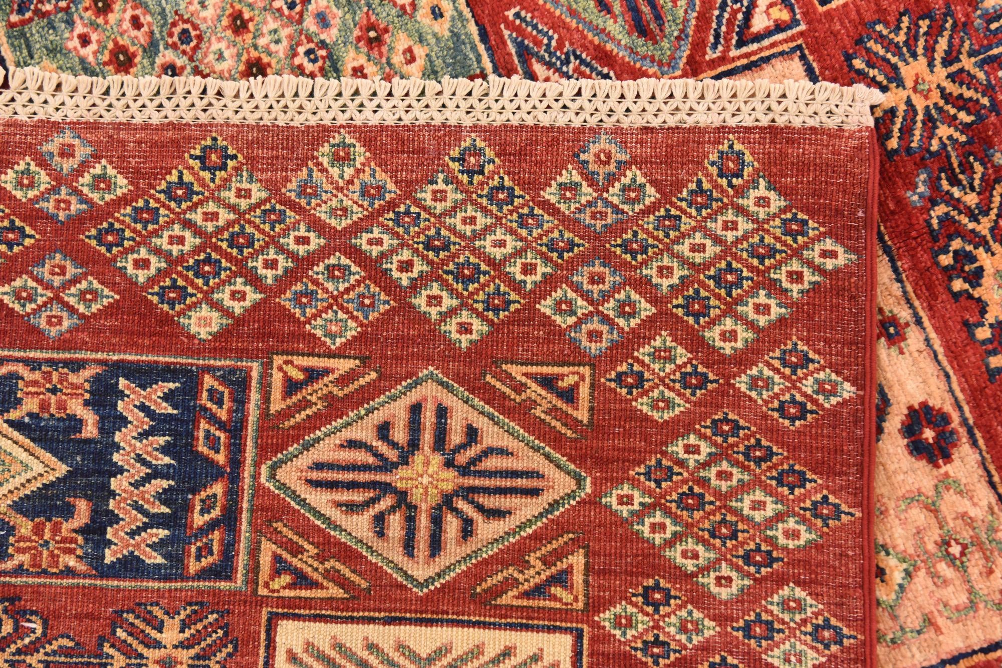 5' 7 x 8' Hand Knotted Kazak Oriental Rug