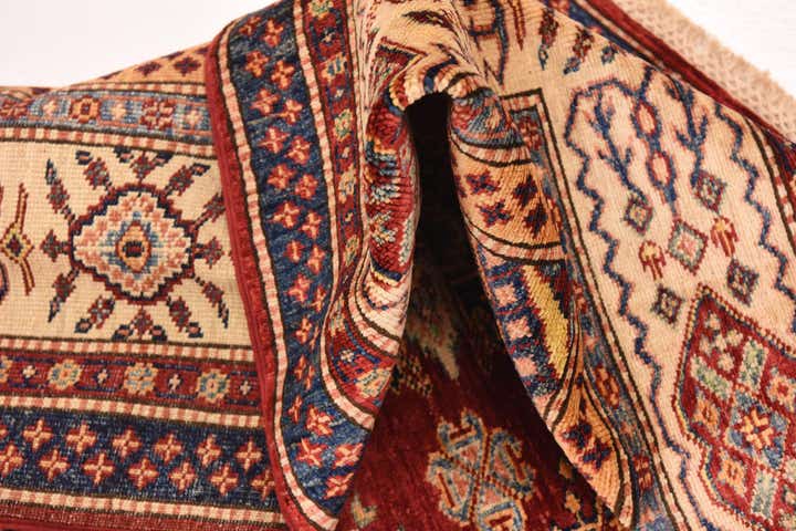 5' 7 x 7' 5 Hand Knotted Kazak Oriental Rug