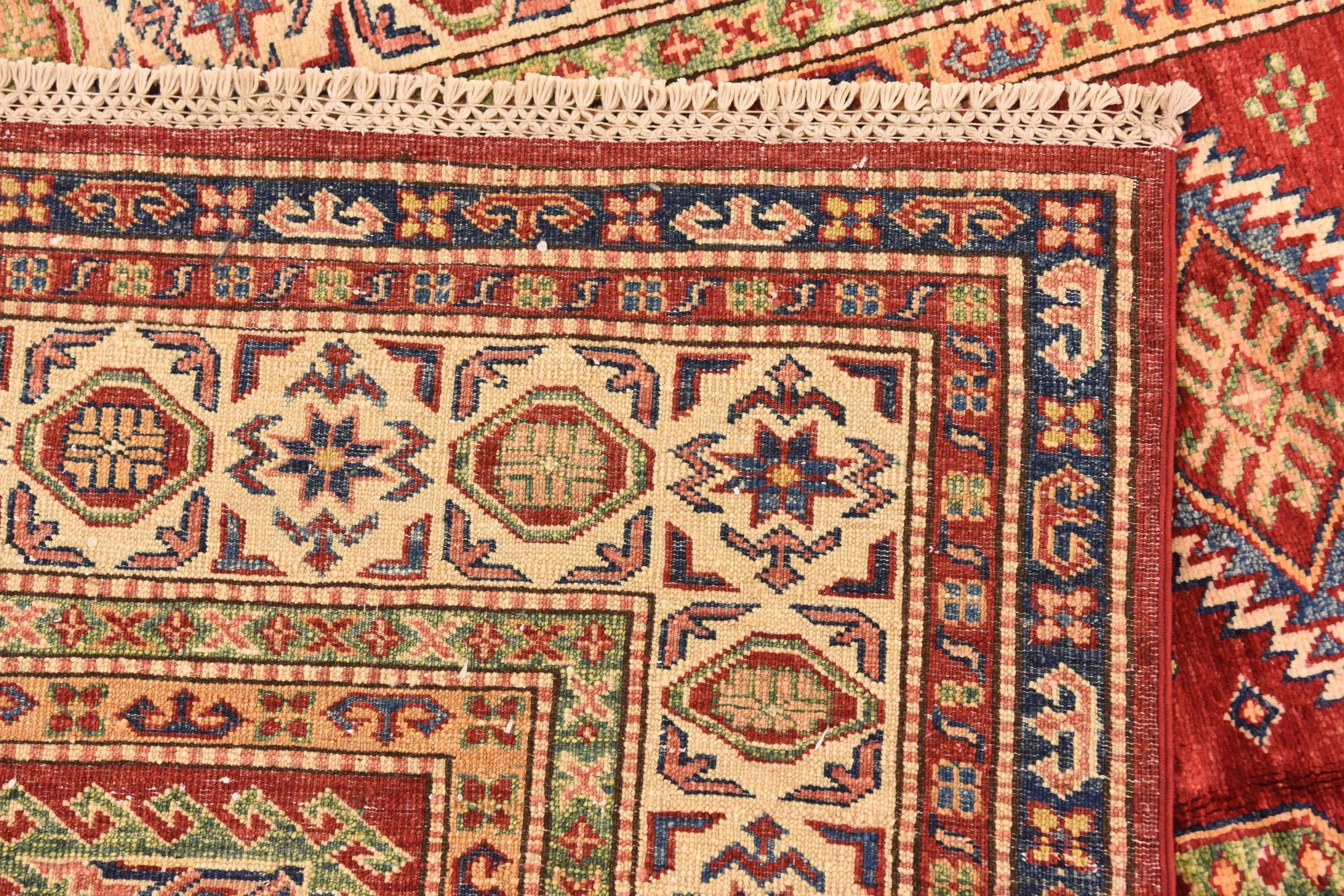 5' 7 x 8' Hand Knotted Kazak Oriental Rug