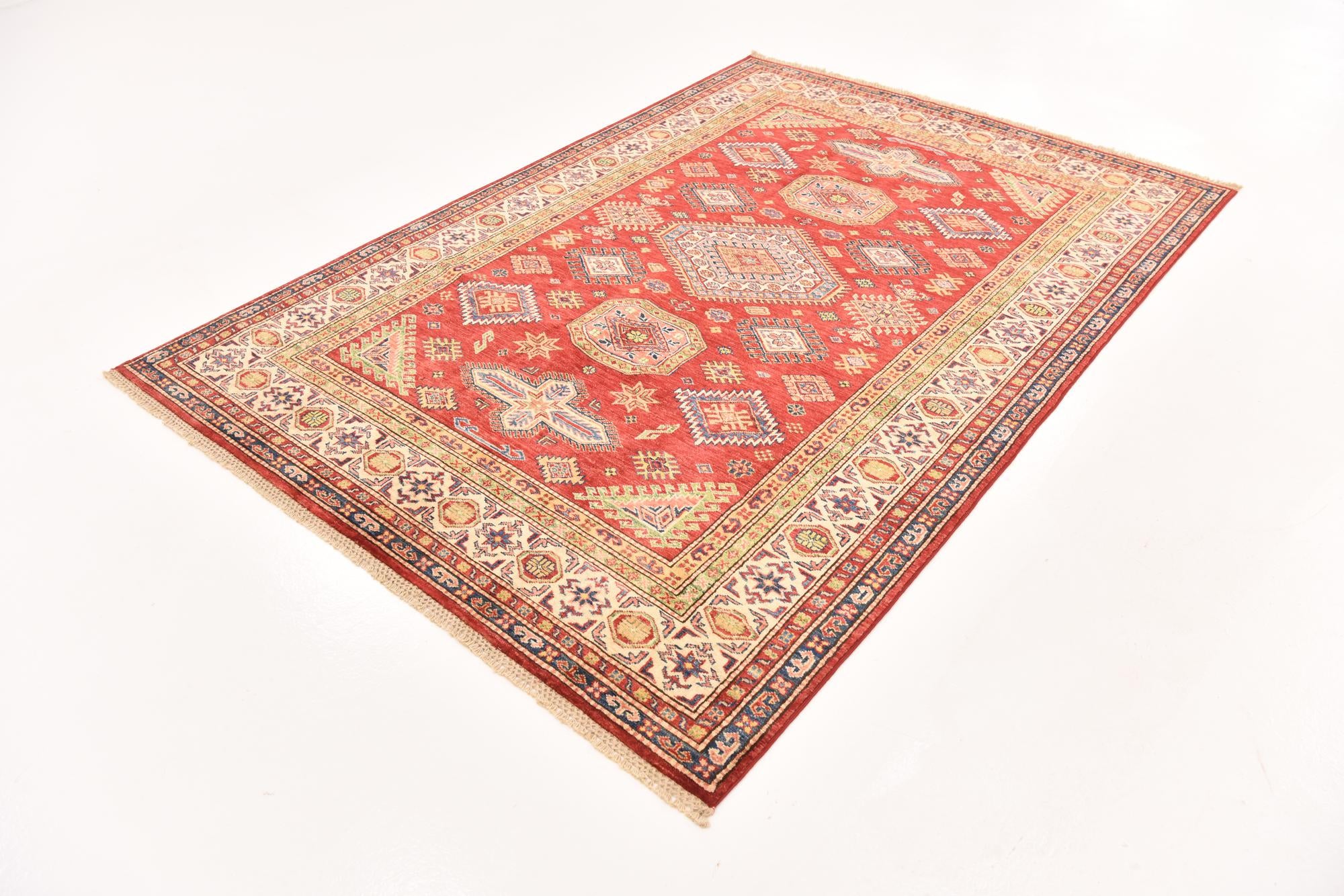 5' 7 x 8' Hand Knotted Kazak Oriental Rug