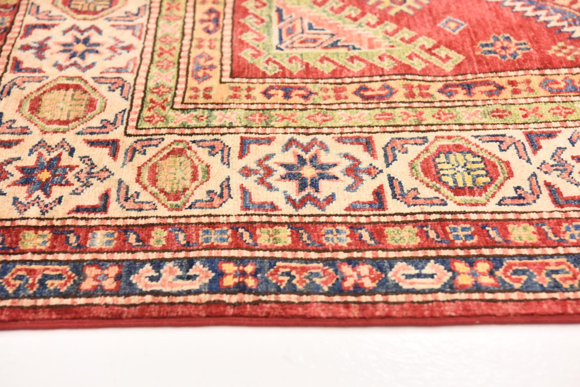 5' 7 x 8' Hand Knotted Kazak Oriental Rug