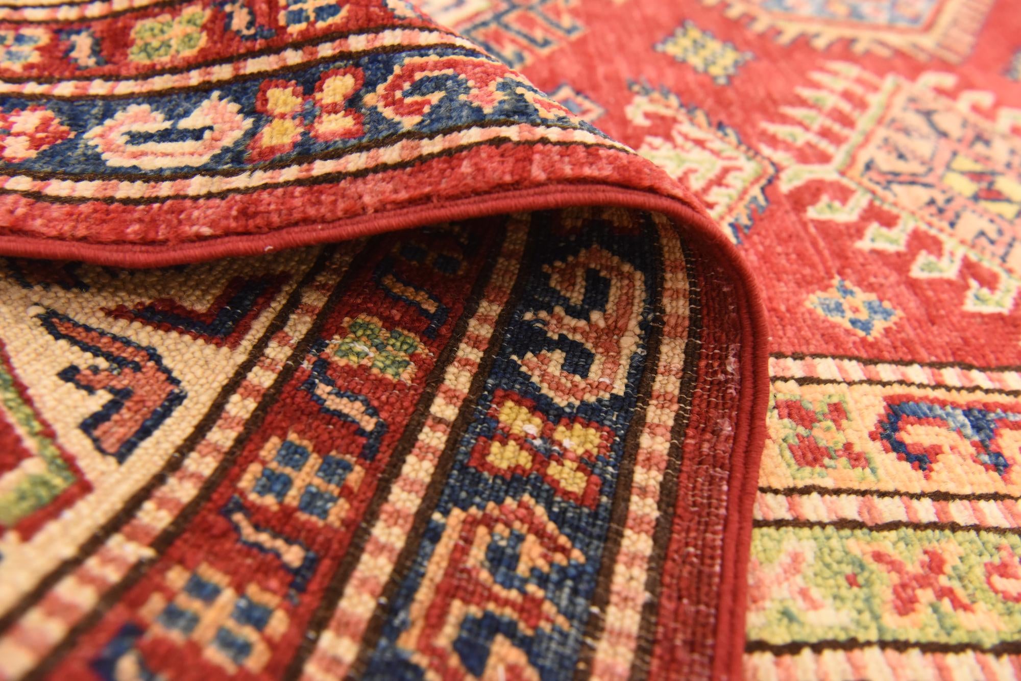 5' 7 x 8' Hand Knotted Kazak Oriental Rug
