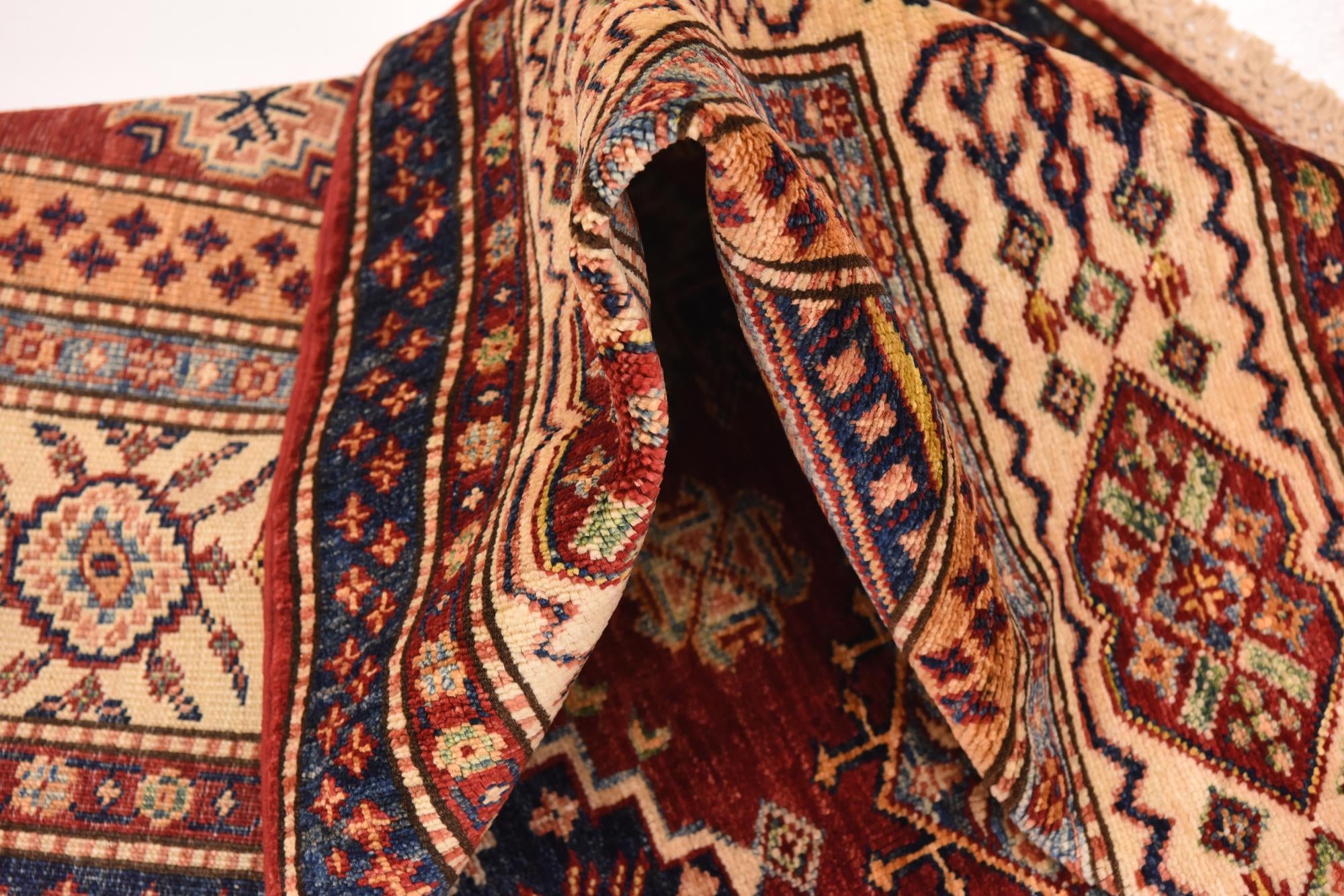 5' 7 x 7' 8 Hand Knotted Kazak Oriental Rug