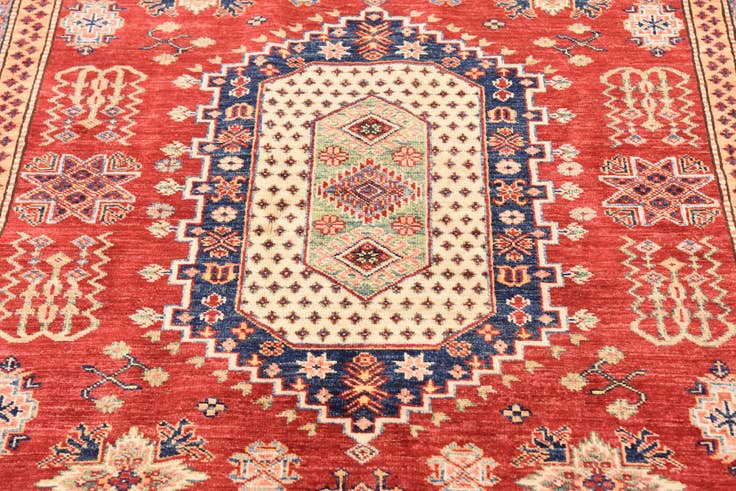 Detail image of 5' 7 x 7' 8 Hand Knotted Kazak Oriental Rug
