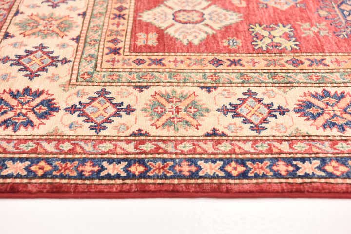 5' 9 x 7' 11 Hand Knotted Kazak Oriental Rug