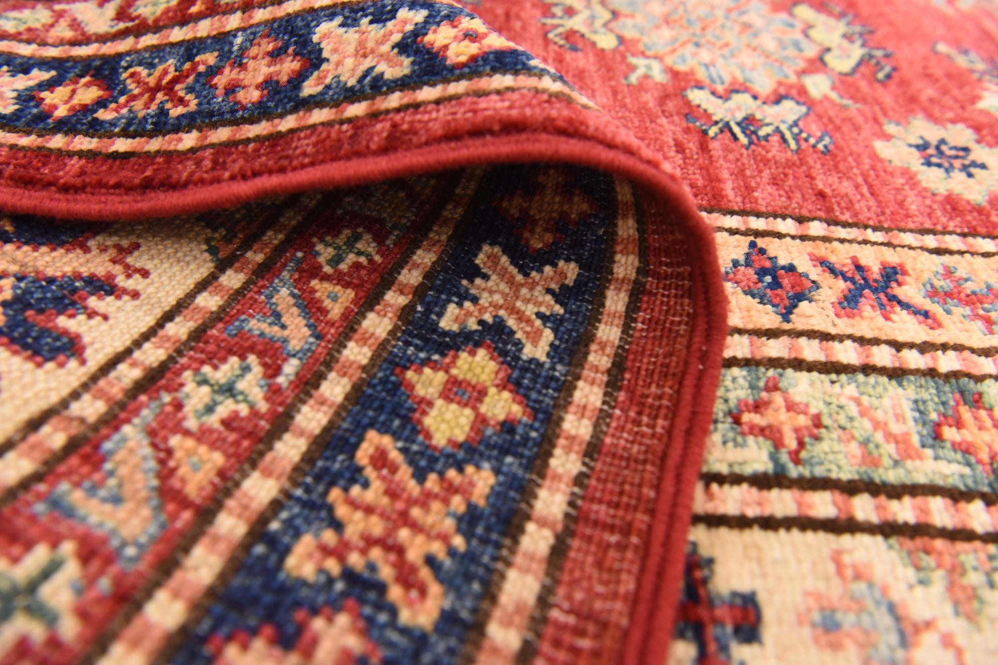 5' 9 x 7' 11 Hand Knotted Kazak Oriental Rug