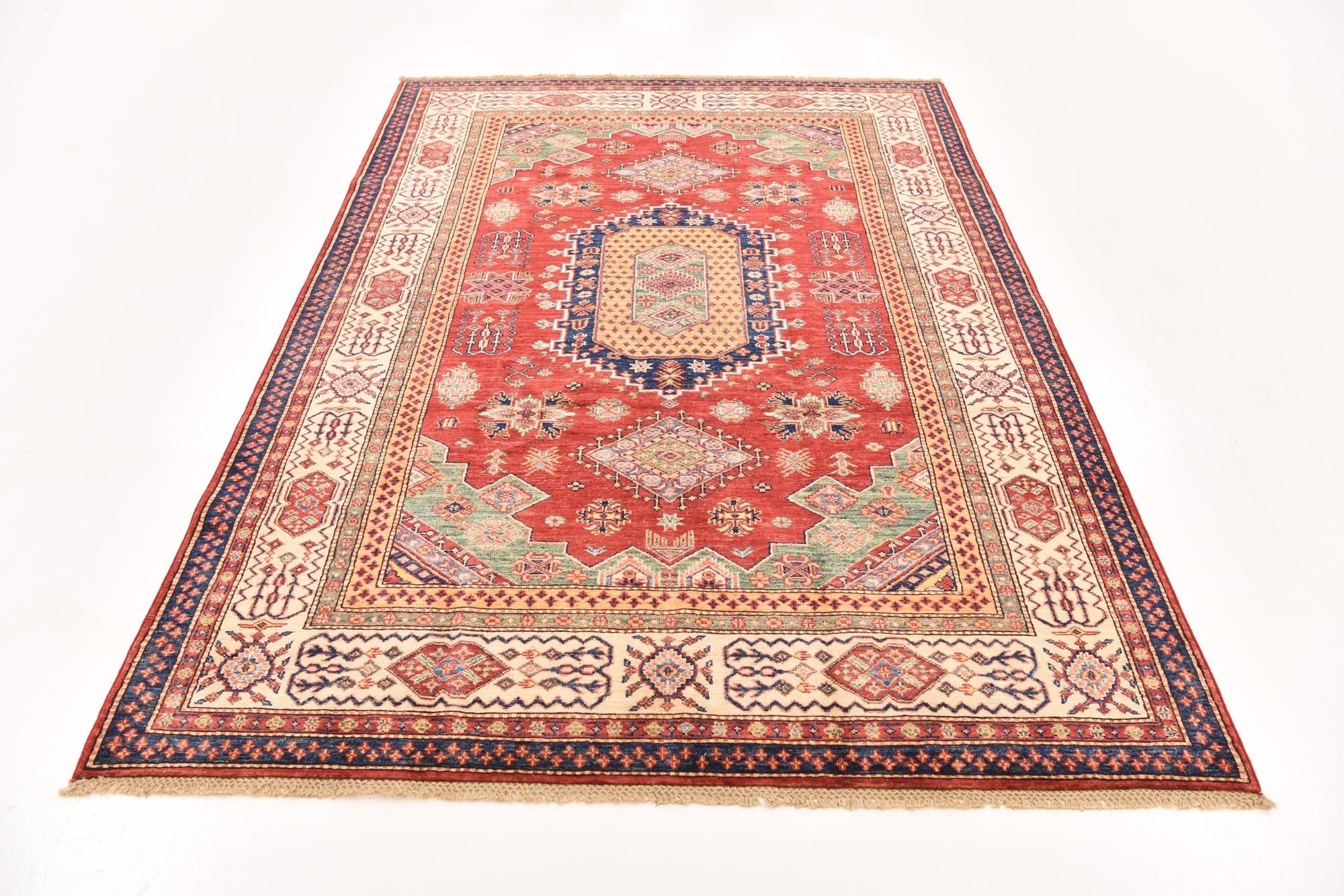 5' 6 x 7' 10 Hand Knotted Kazak Oriental Rug