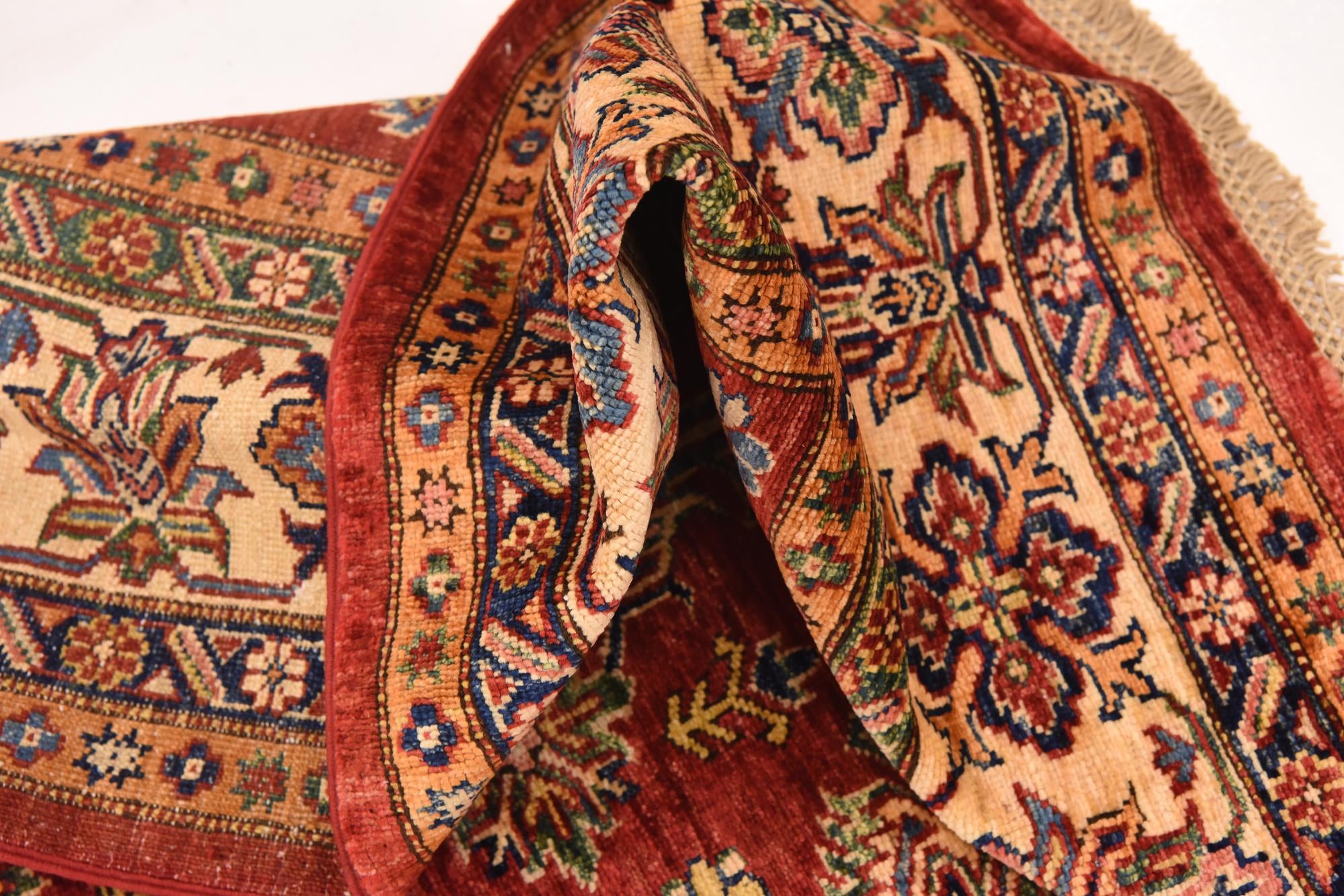 5' 10 x 7' 11 Hand Knotted Kazak Oriental Rug
