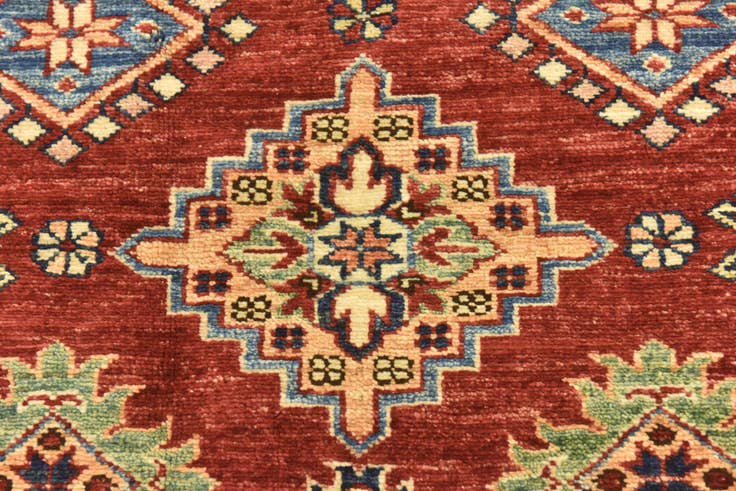 Detail image of 5' 7 x 7' 9 Hand Knotted Kazak Oriental Rug