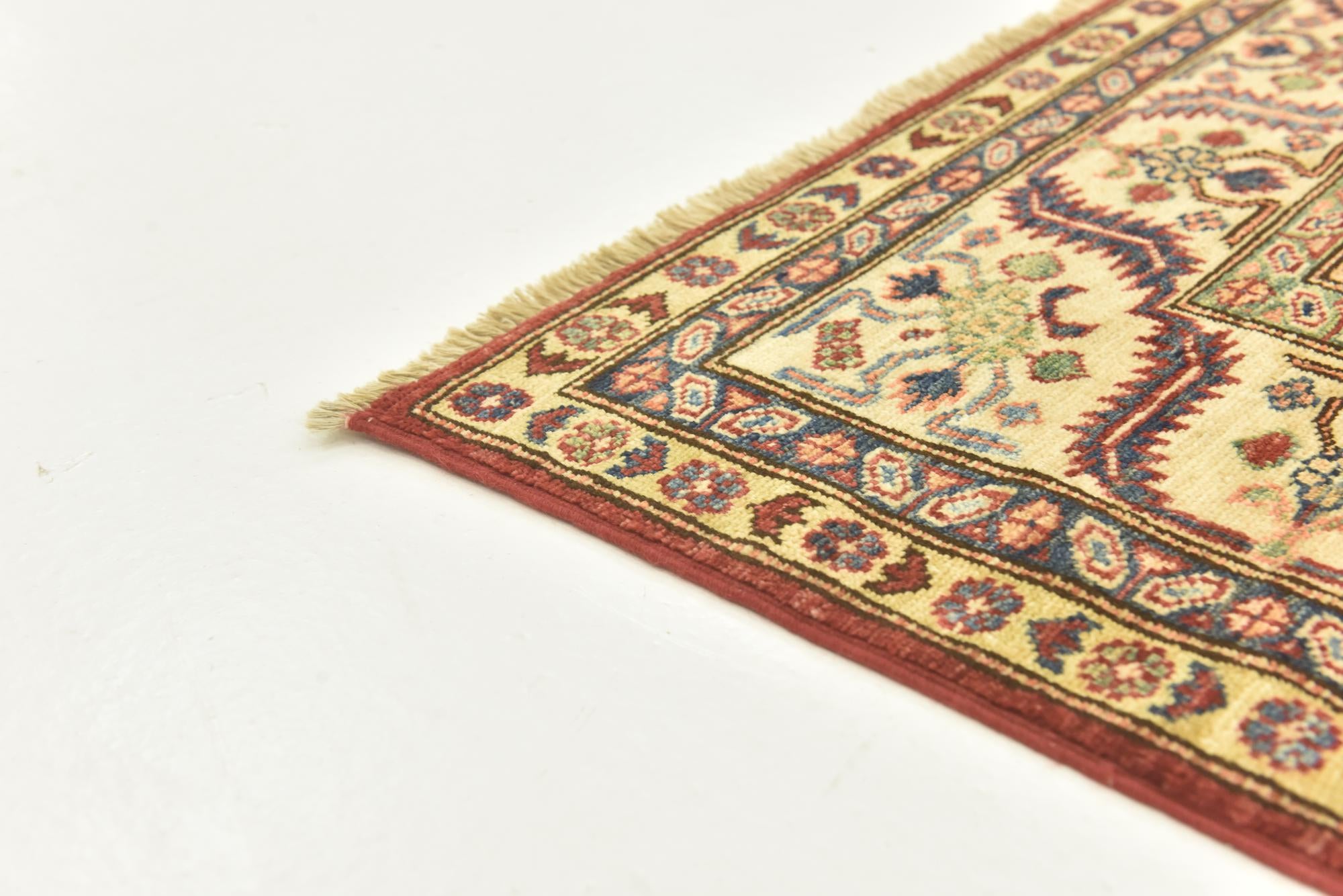 5' 7 x 7' 9 Hand Knotted Kazak Oriental Rug