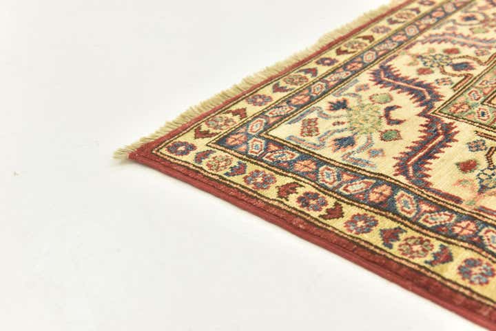5' 7 x 7' 9 Hand Knotted Kazak Oriental Rug