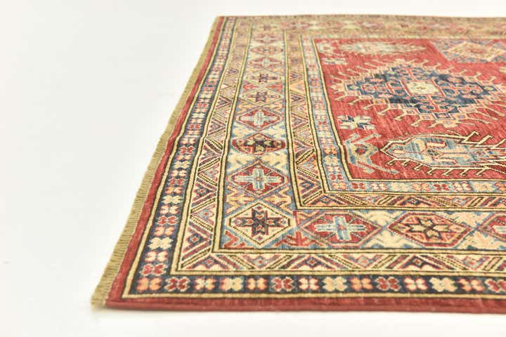 5' 9 x 7' 7 Hand Knotted Kazak Oriental Rug