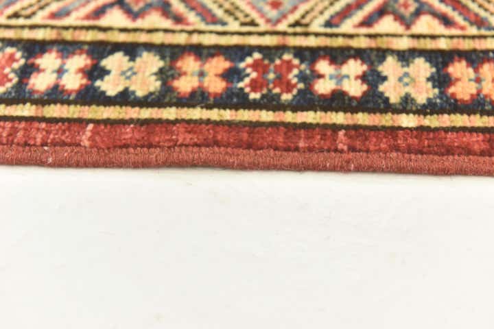 5' 9 x 7' 7 Hand Knotted Kazak Oriental Rug