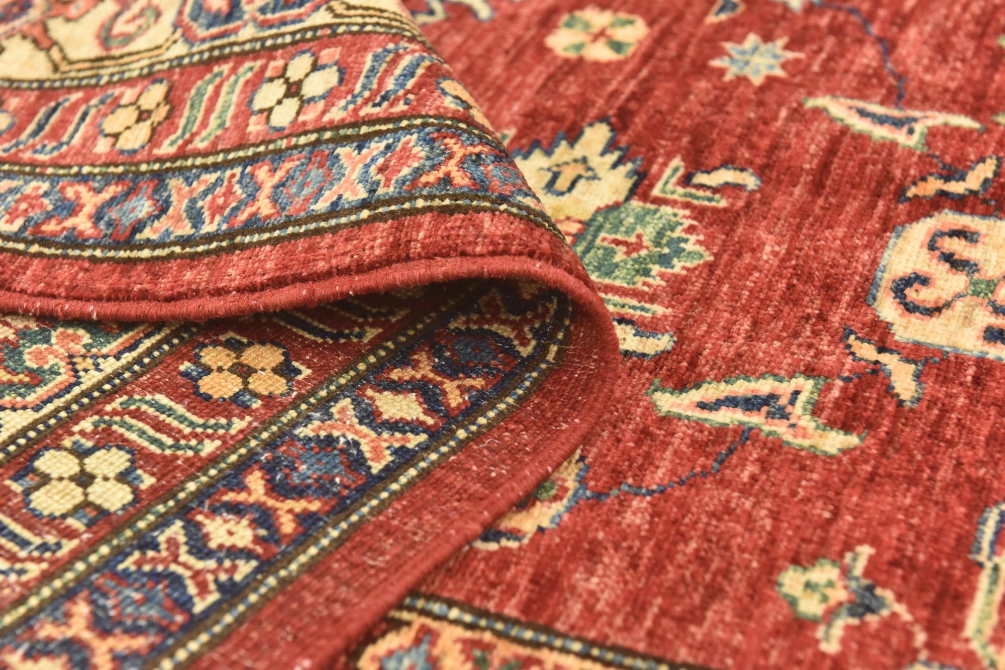 5' 7 x 7' 9 Hand Knotted Kazak Oriental Rug