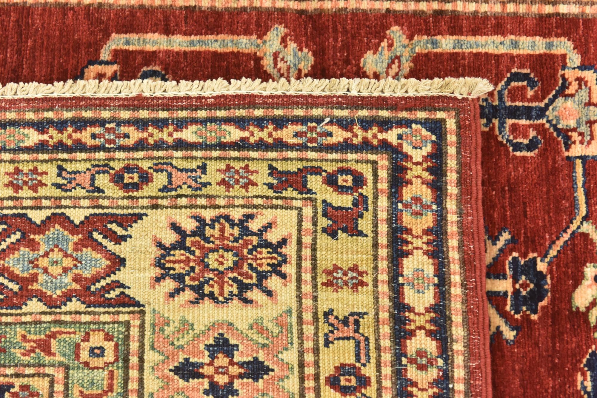 5' 6 x 7' 6 Hand Knotted Kazak Oriental Rug